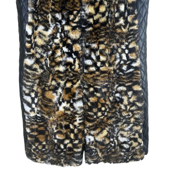 Adrienne Landau Leopard Faux Fur Long Hooded Vest w/ Quilted Leather Sides Med - Picture 5 of 14